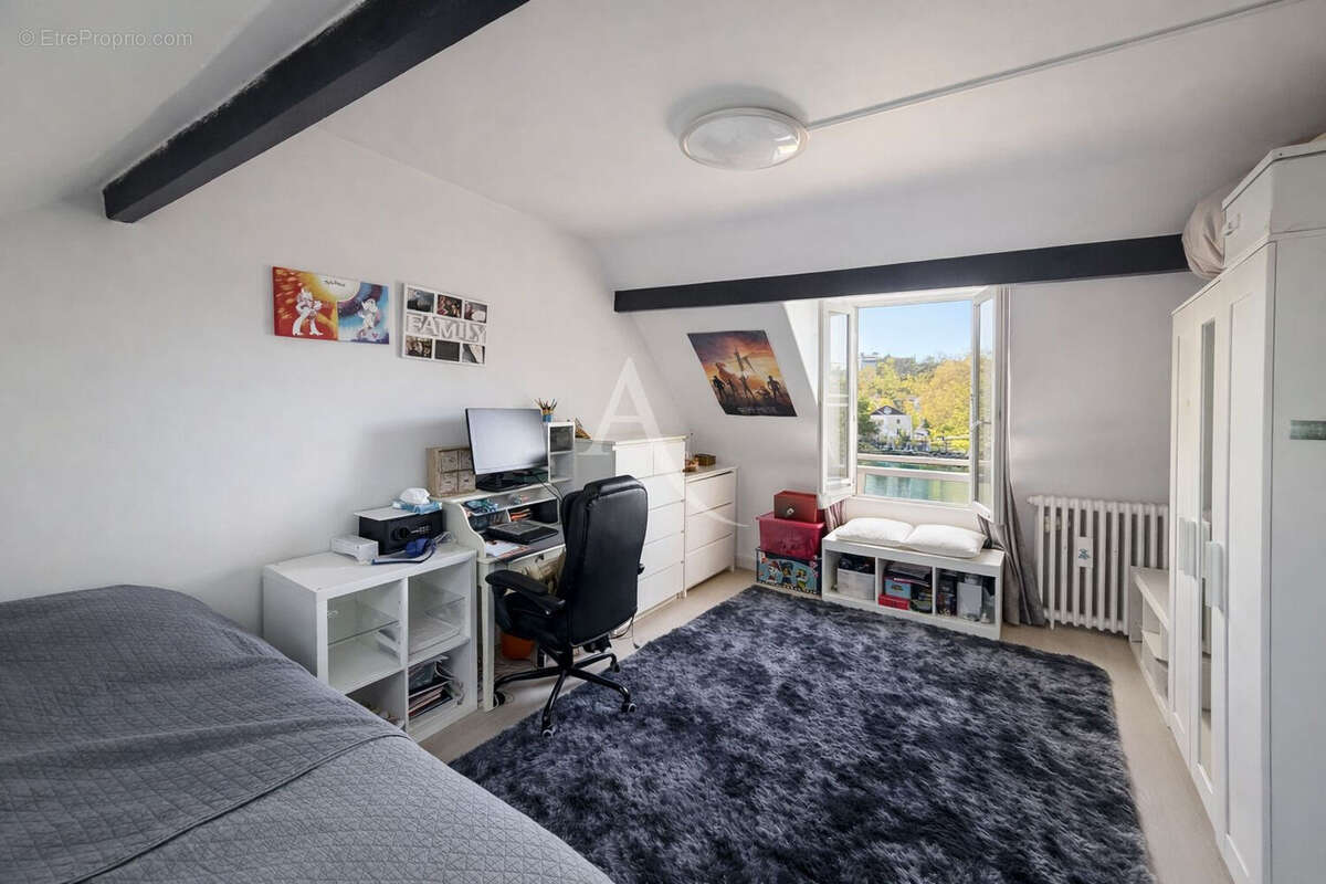 Maison à LE PERREUX-SUR-MARNE