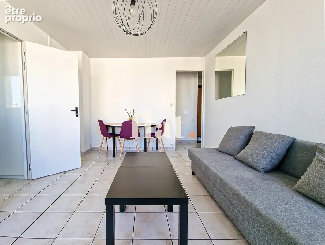 T3  2 chambres  dernier étage  cave  parking - photo 8