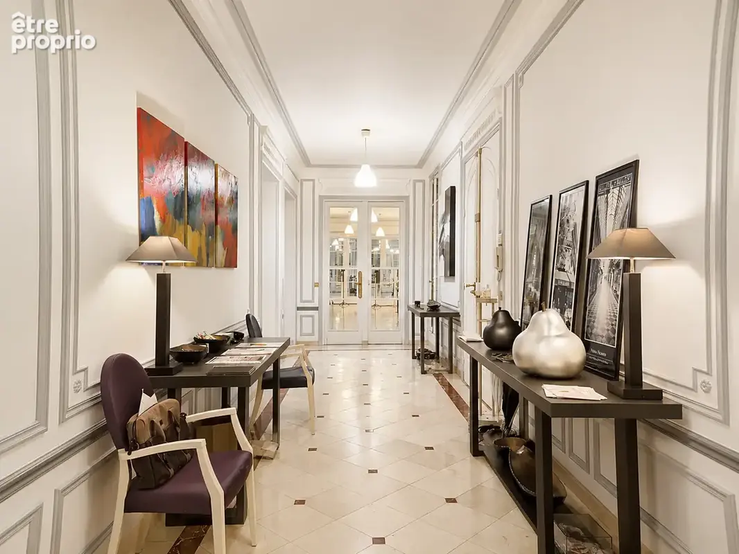 Paris 17e   Plaine Monceau  Élégant appartement familial de 293 m2   7 pièces   1er étage avec ascenseur - photo 6