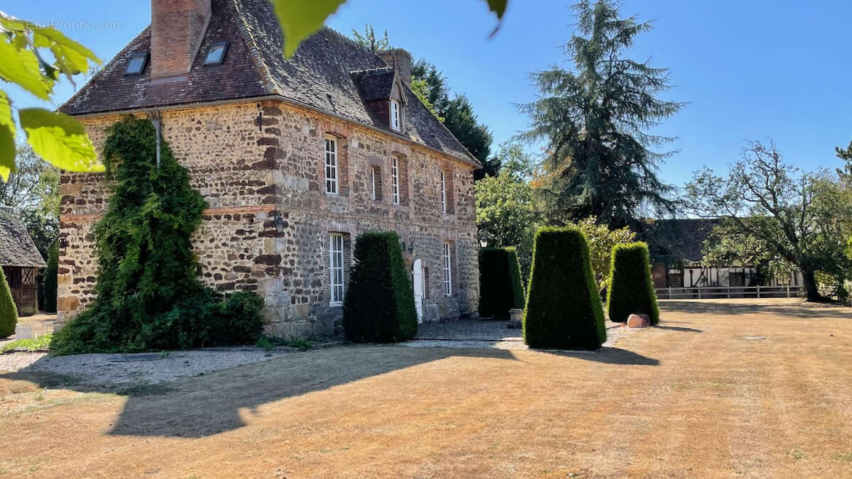 Domaine d'exception avec propriete de caractere - photo 16