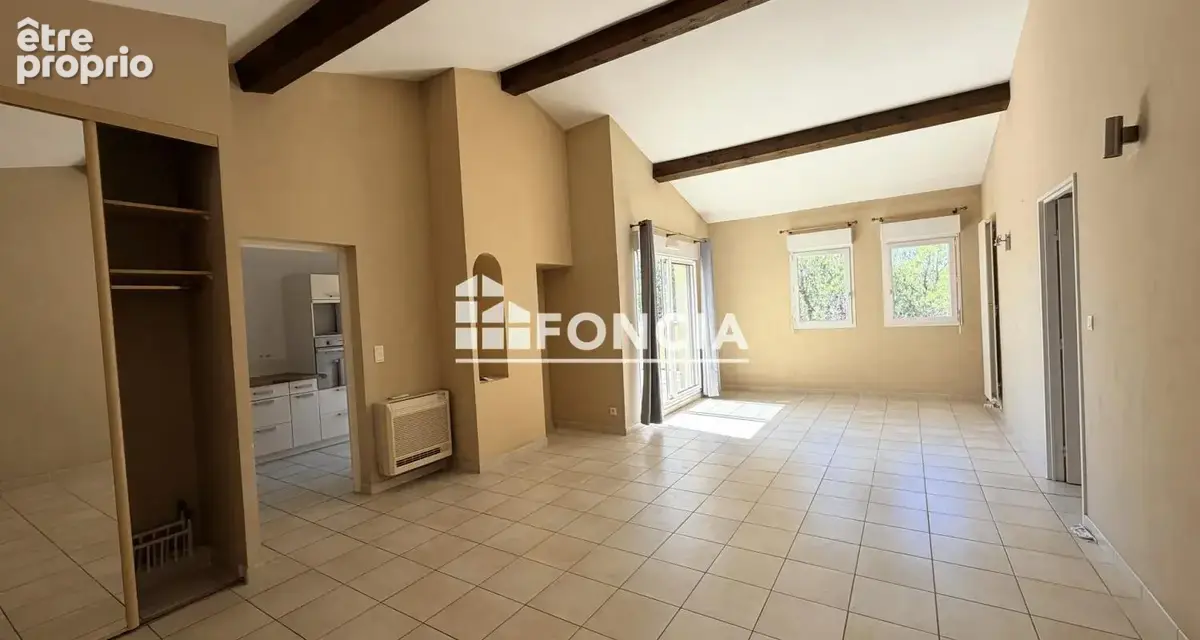 Nîmes - T3 de 82 m² avec terrasse de 15 m², climatisé, au dernier étage - photo 2