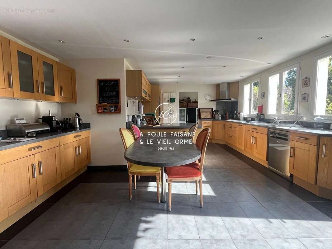 Maison à MONTFORT-L'AMAURY