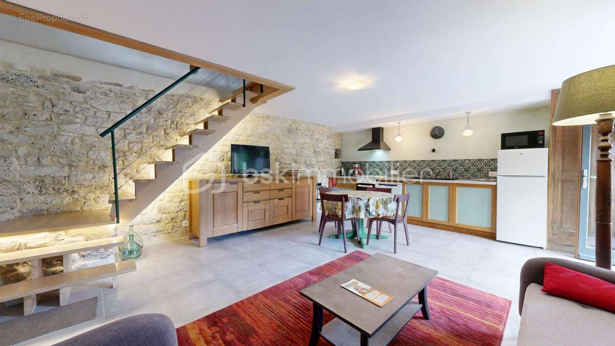 Maison à GINOUILLAC