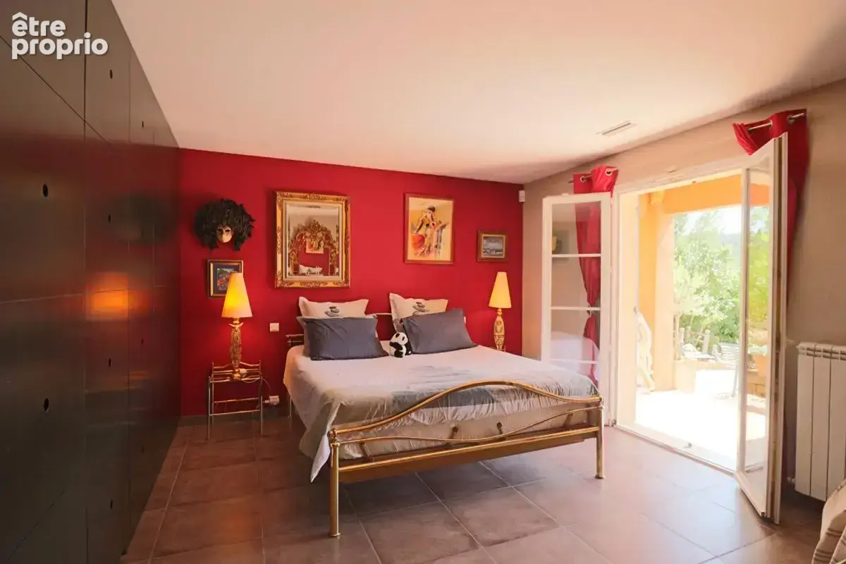 Maison Villeneuve Les Avignon 5 pièce(s) 221 m2 - photo 11