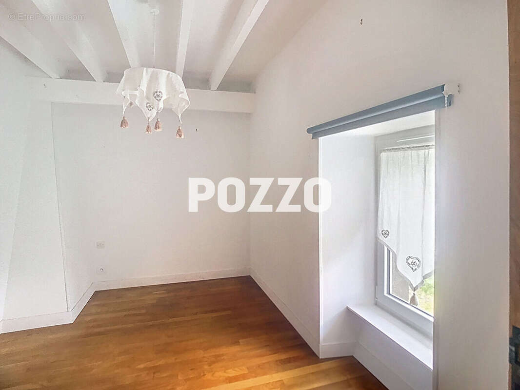 Maison à SAINT-SEVER-CALVADOS