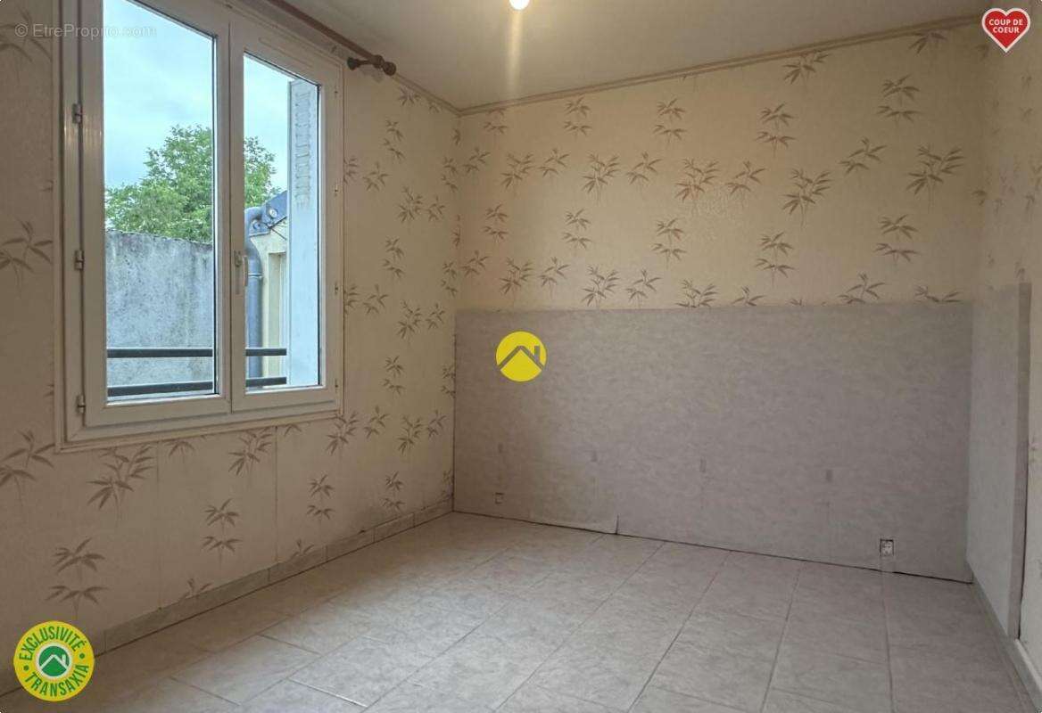 Maison à JOUET-SUR-L&#039;AUBOIS