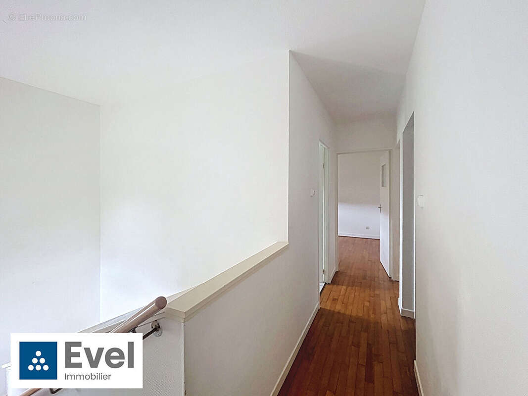 Maison à RECHICOURT-LE-CHATEAU