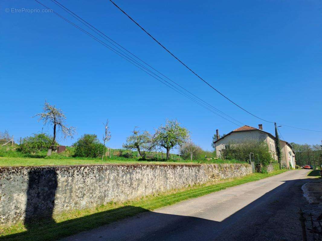 Ancien Corps de ferme de caractère avec dépendances – Terrain de 5960 m² – Proche Belgique & Luxembourg - photo 11