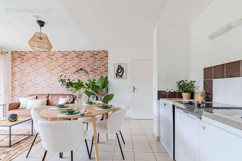 Appartement à CADAUJAC