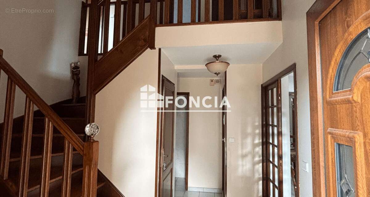 Maison à LA QUEUE-EN-BRIE