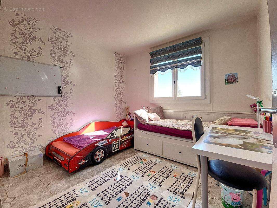 Appartement à CHENOVE