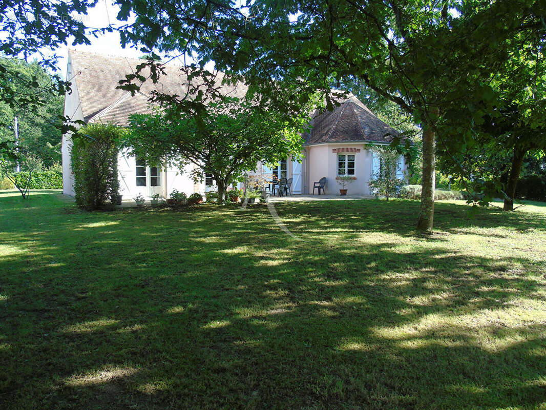 Maison à MENESTREAU-EN-VILLETTE