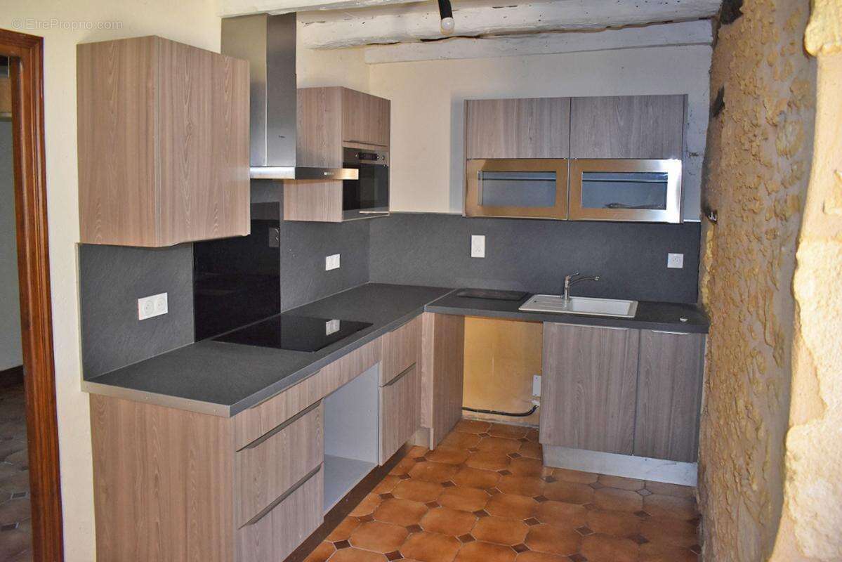 Maison à SAINT-CREPIN-ET-CARLUCET