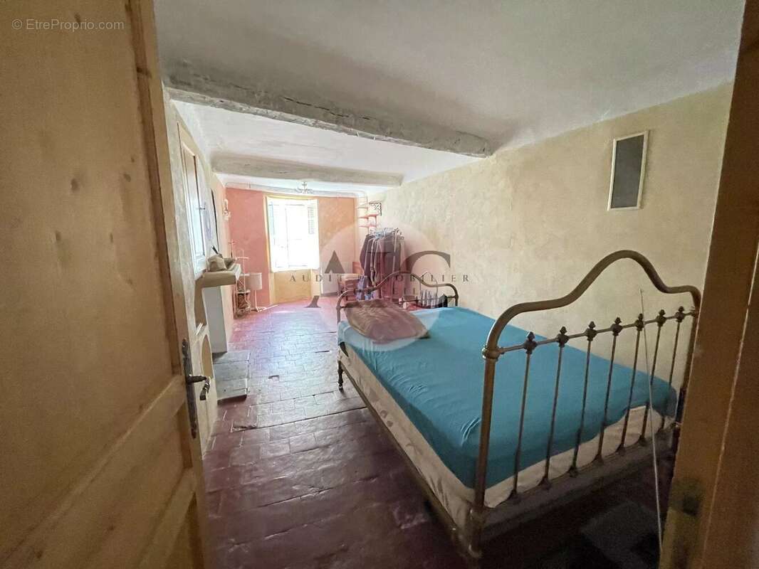 Maison à MONTAUROUX