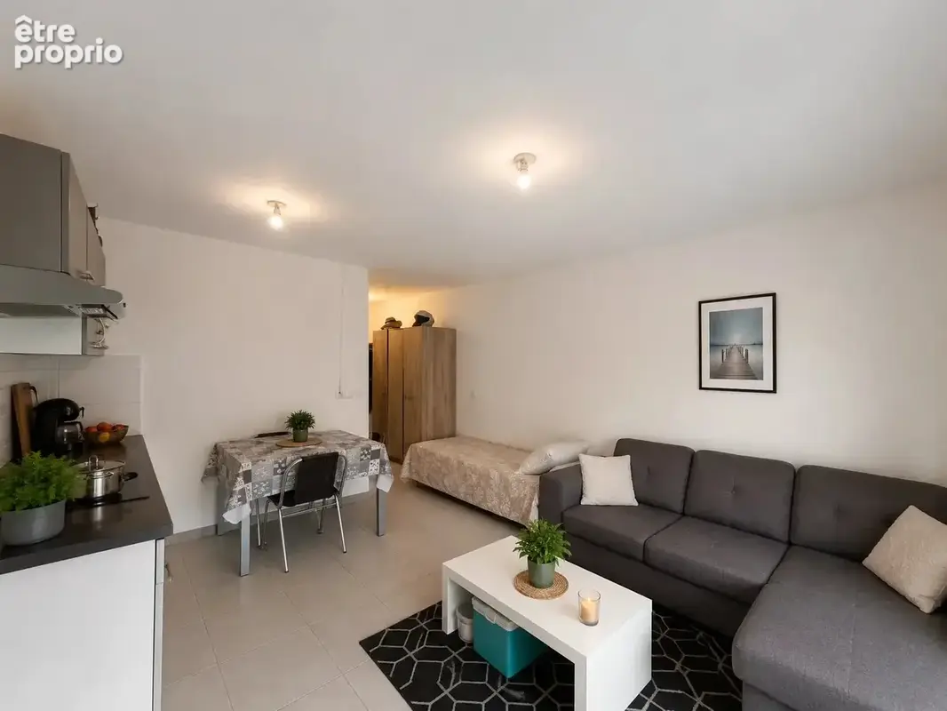 Studio avec terrasse et place de parking - photo 3