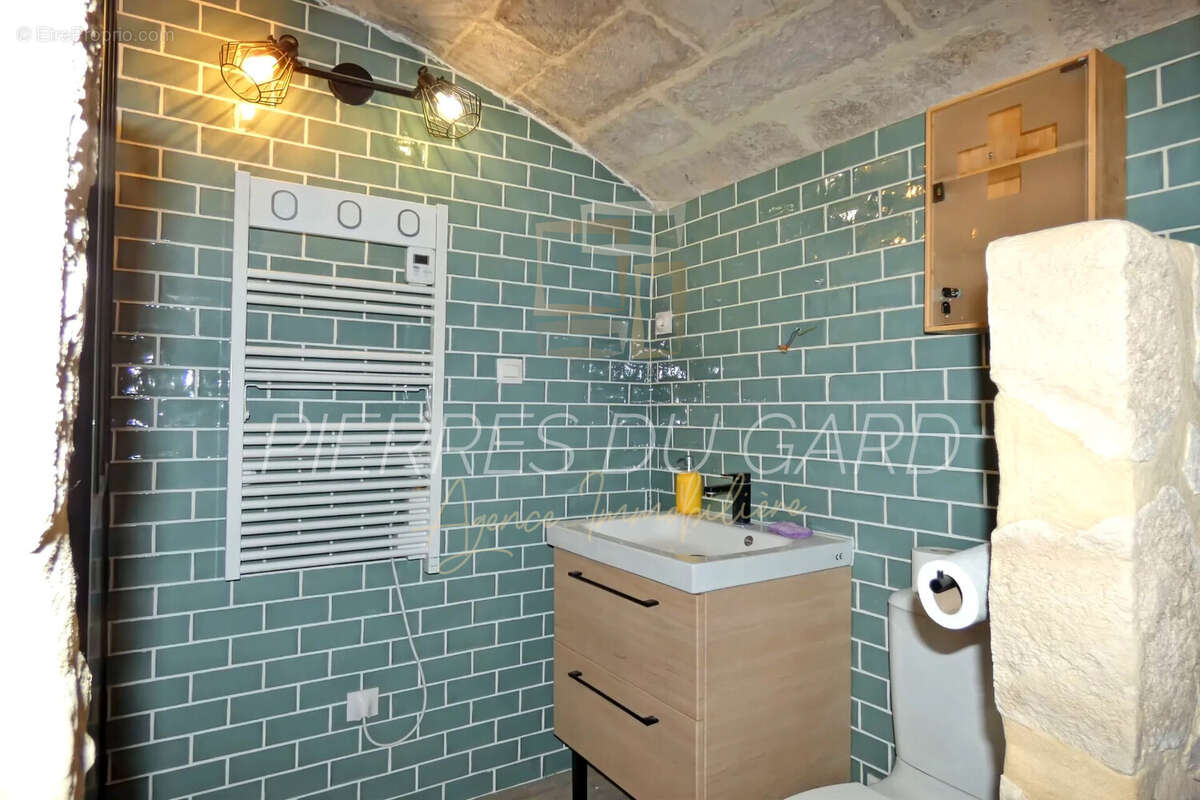 Maison à ROCHEFORT-DU-GARD