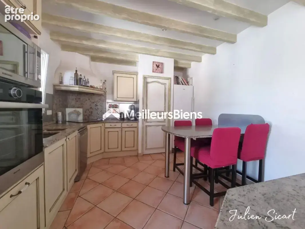 Maison familiale de 161 m² avec grand garage, jardin et piscine - photo 11