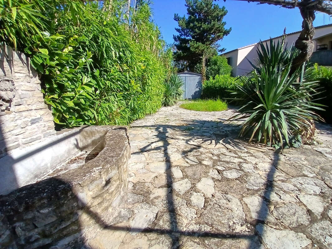 Appartement à SAINT-CHRISTOL-LES-ALES