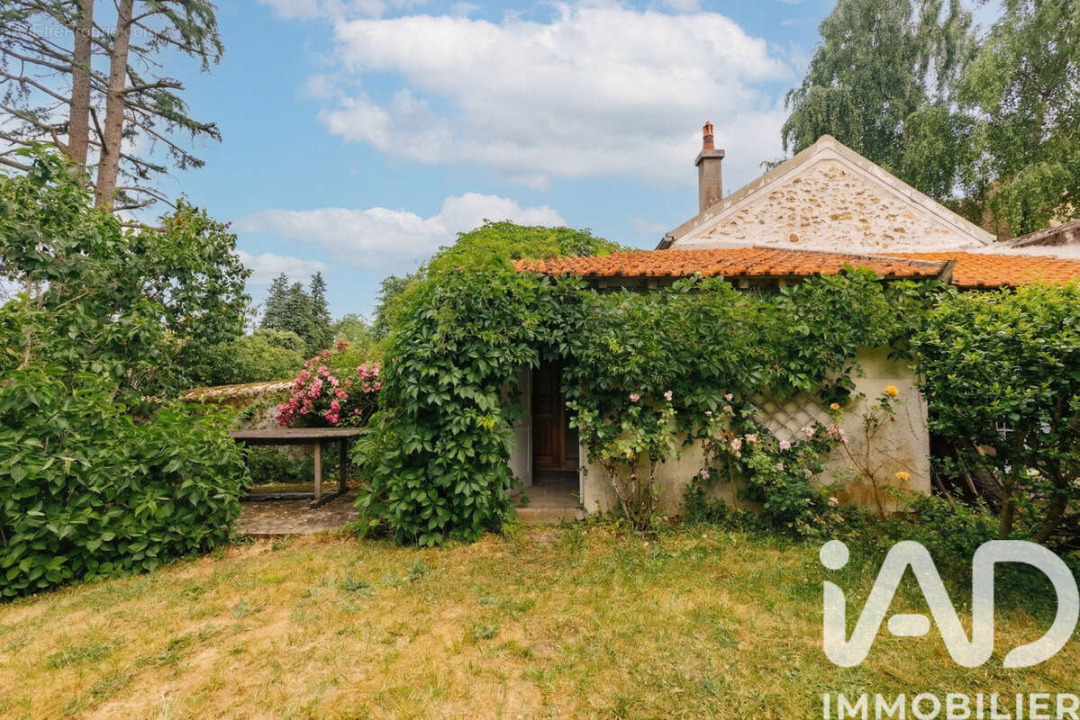 Photo 2 - Maison à SAINTRY-SUR-SEINE