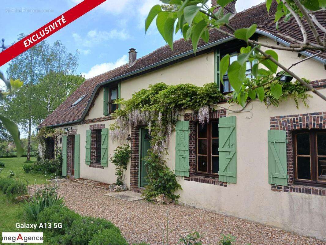 Maison à LA LANDE-SUR-EURE