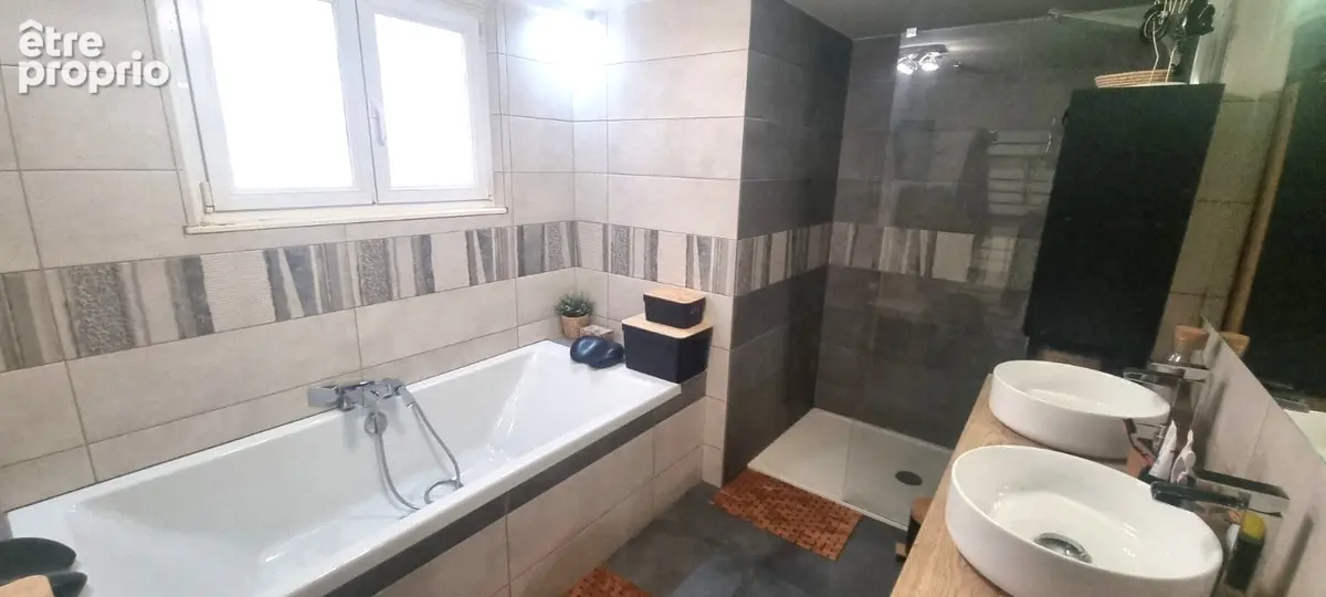 Maison  de ville 122 m2 + 4 chambres -Classe D - photo 5