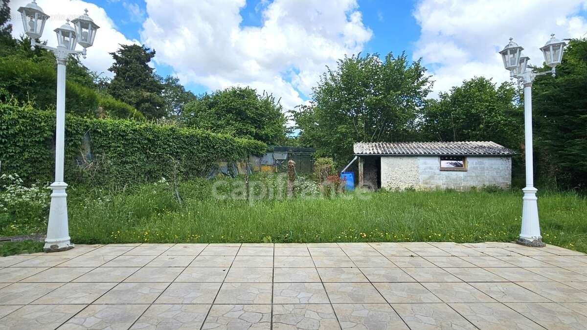 A vendre Plain pied 2 chambres Jardin et Dépendance GALLARDON (28) - photo 9