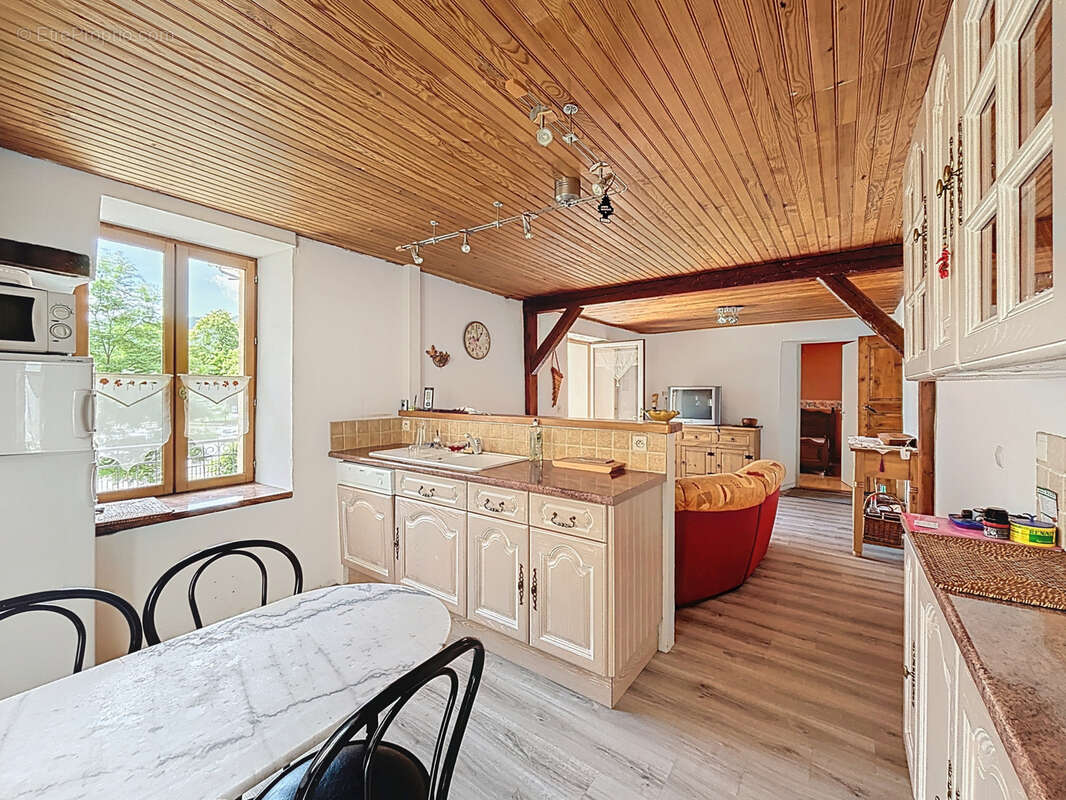 Appartement à JAUSIERS