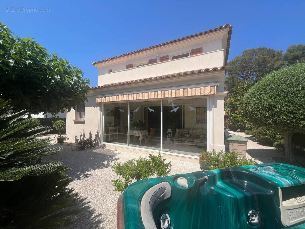 Maison à SAINT-RAPHAEL