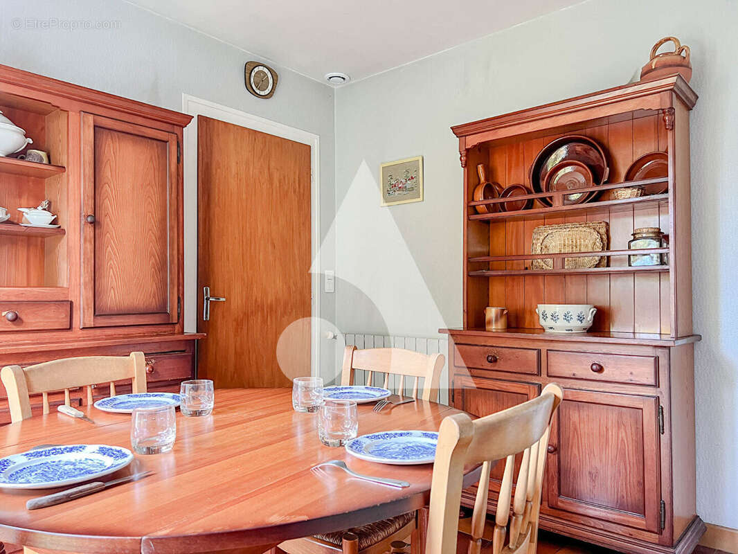 Maison à FONTCOUVERTE