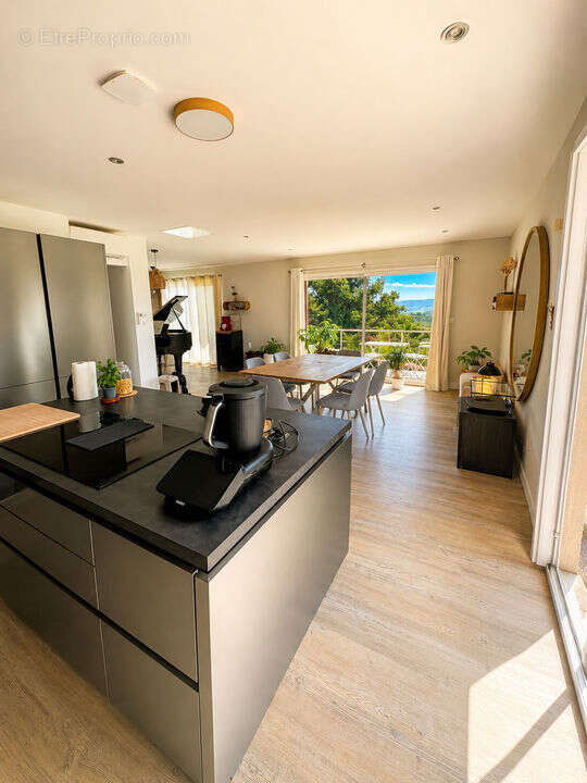 Rochefort du Gard, Somptueuse Villa avec vue  185m², terrain - photo 6