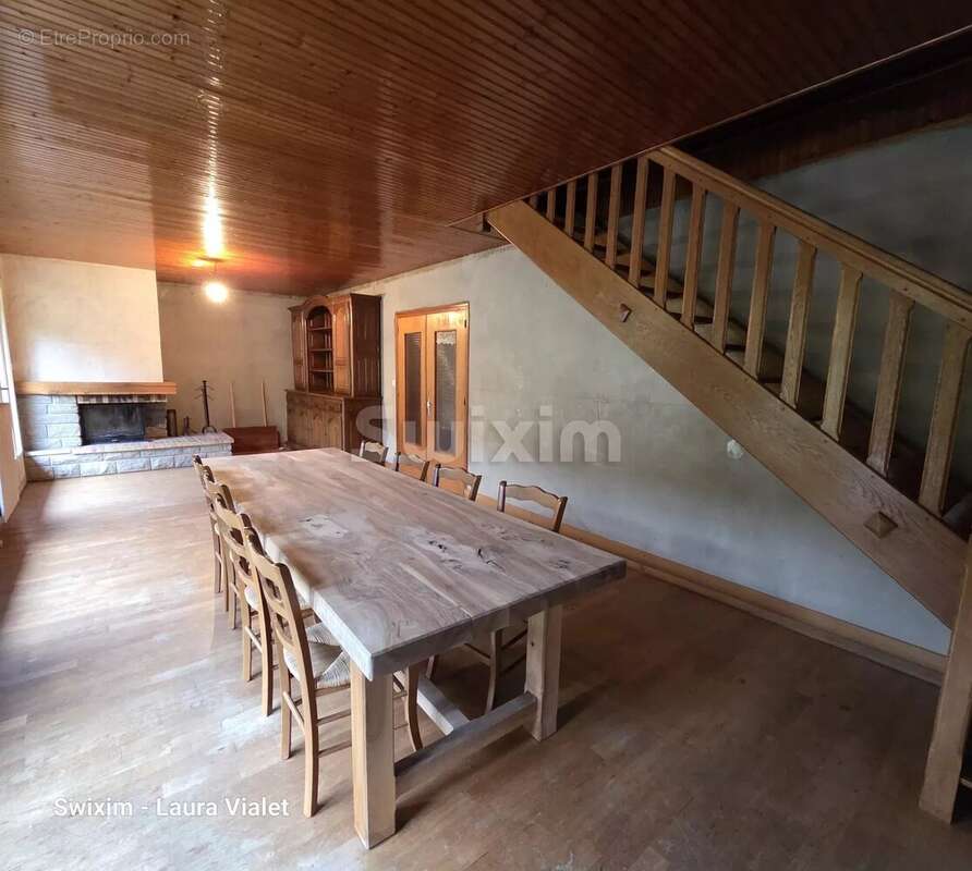 Maison à VAUX-SUR-POLIGNY