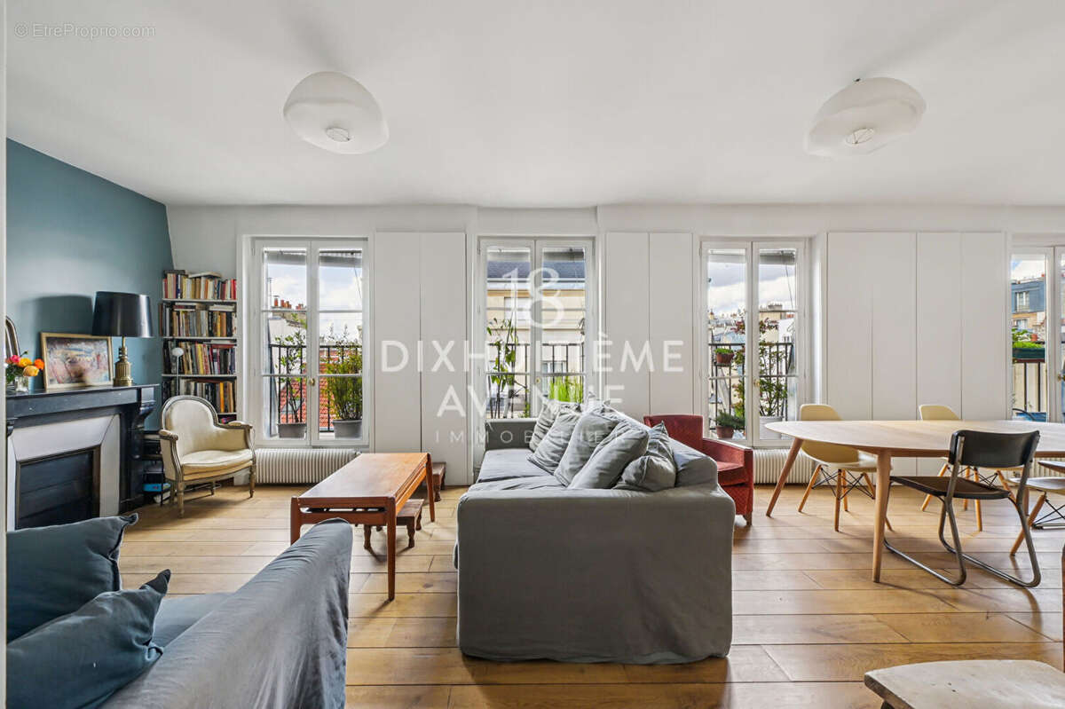 Appartement à PARIS-18E