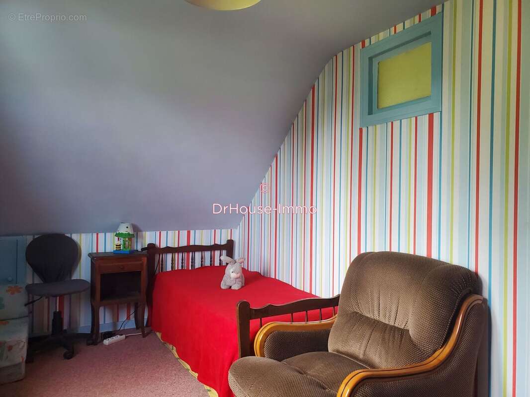Maison 96 m² à Illiers-Combray  - photo 7