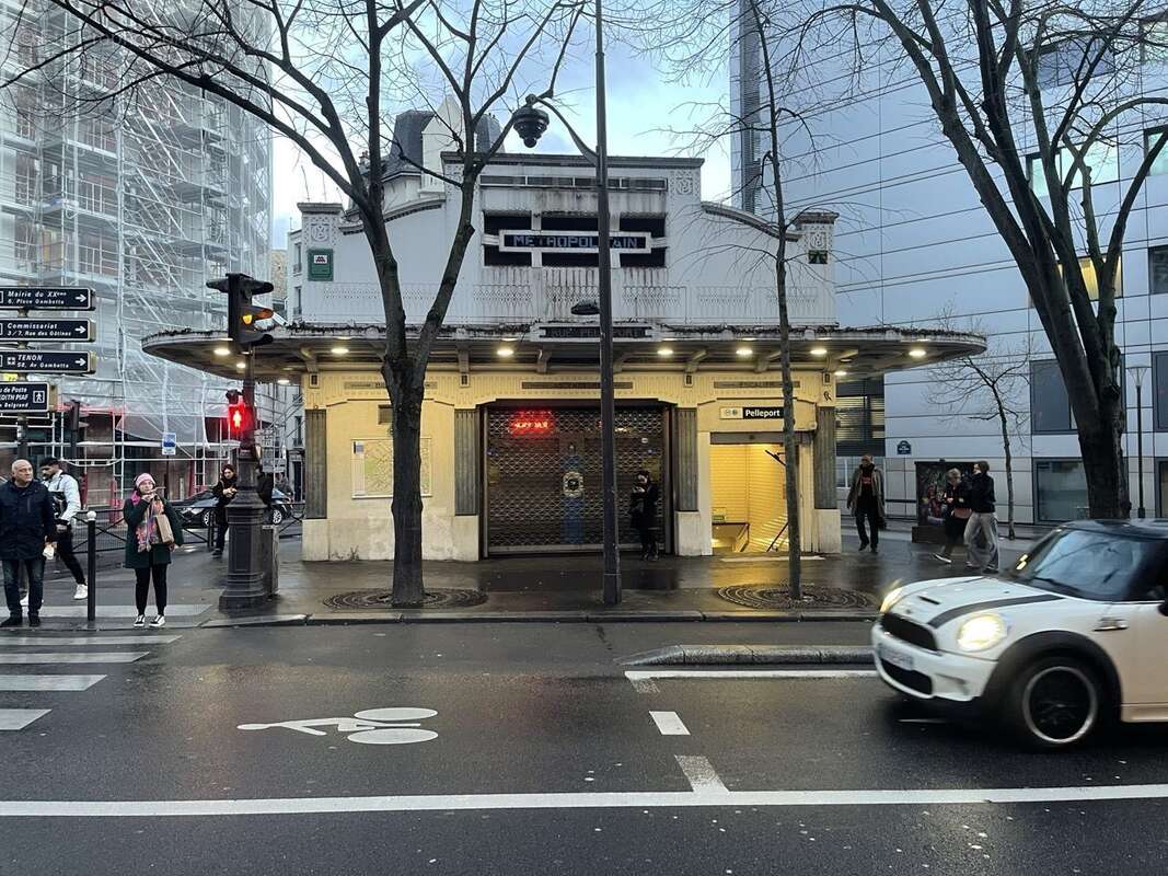 Autre à PARIS-20E