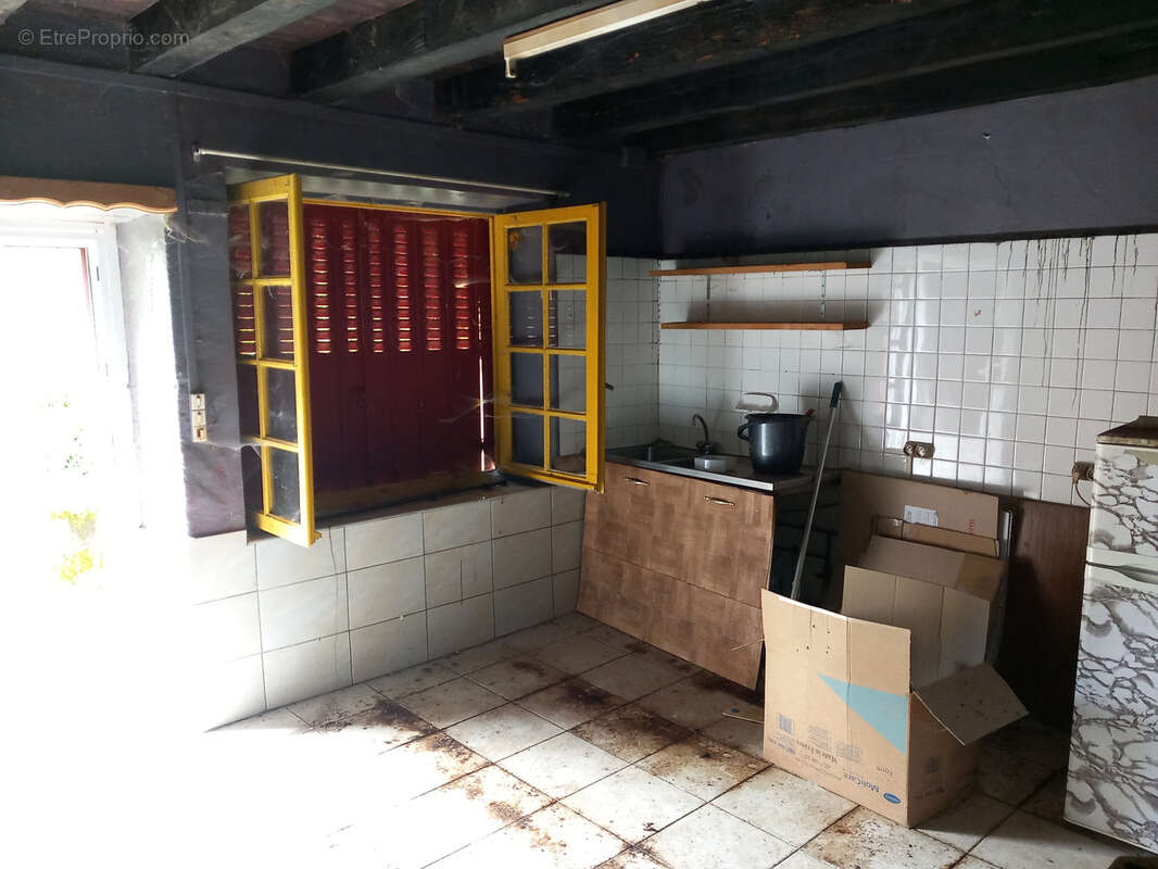 Maison à CHATELUS-LE-MARCHEIX