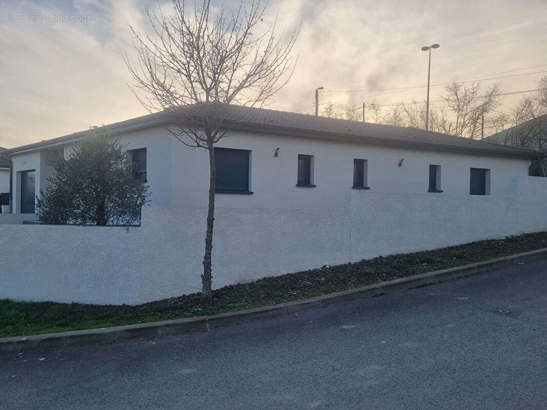 Maison à VIRIAT
