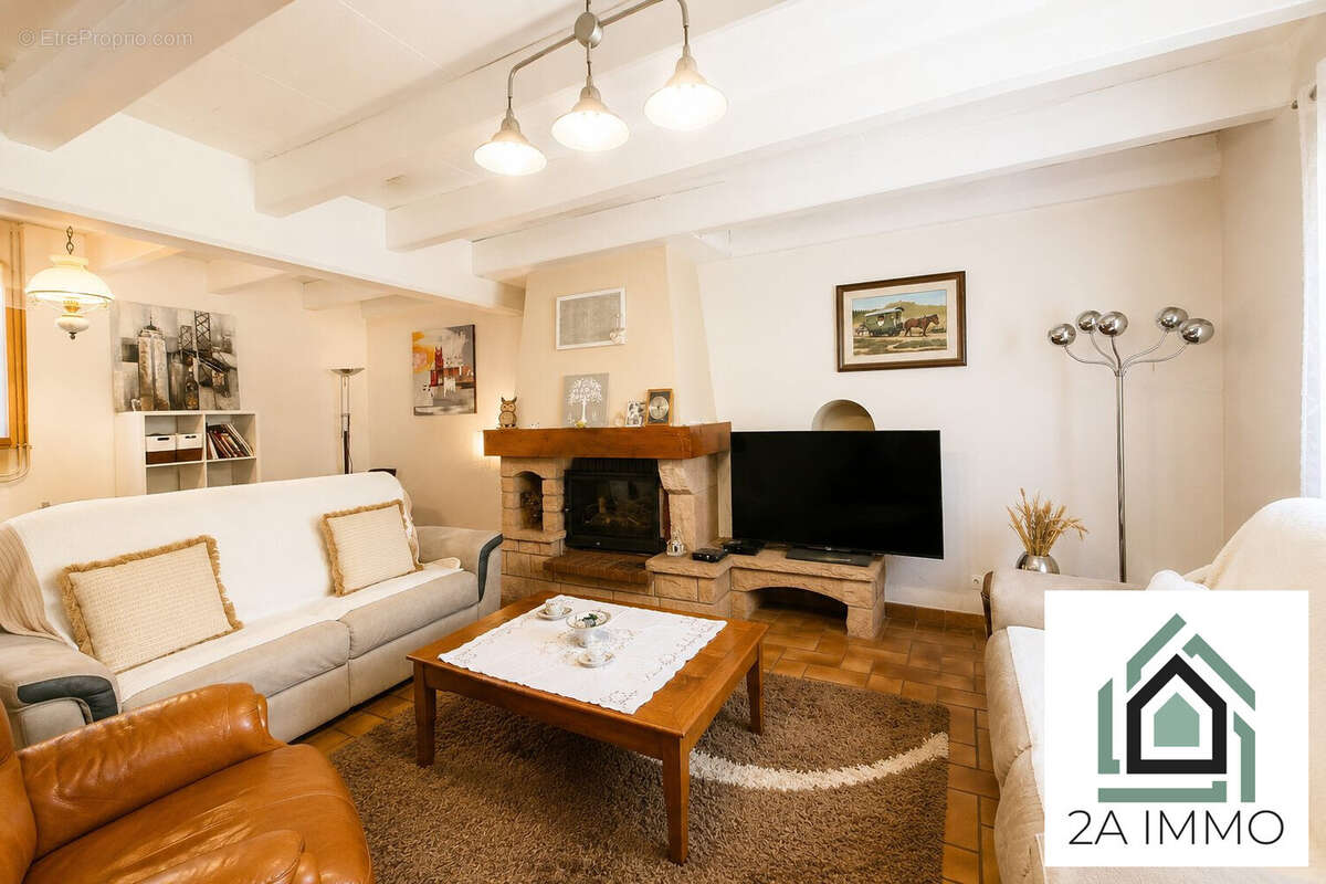 Maison 153 m² à Cisternes-La-Foret  - photo 4
