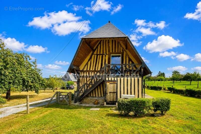 Maison à DOZULE