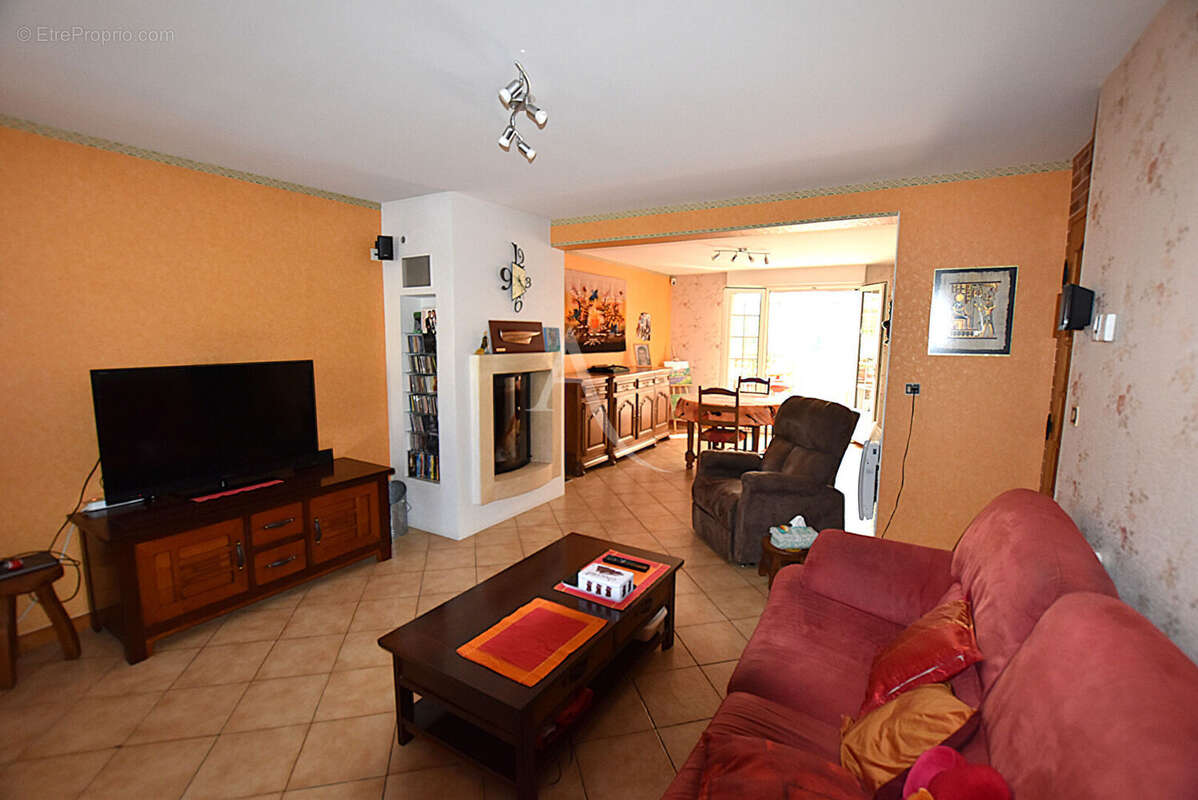 Maison à COMBS-LA-VILLE