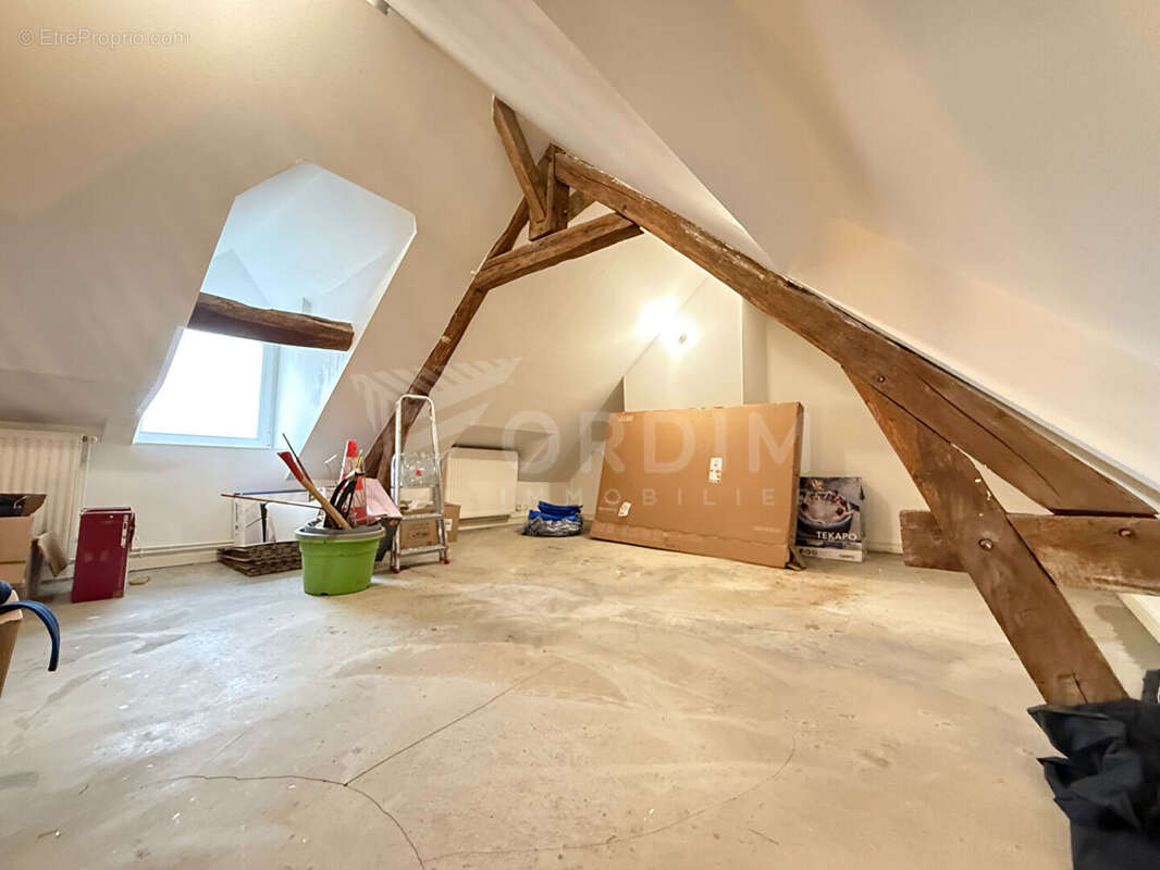 Maison à COSNE-COURS-SUR-LOIRE