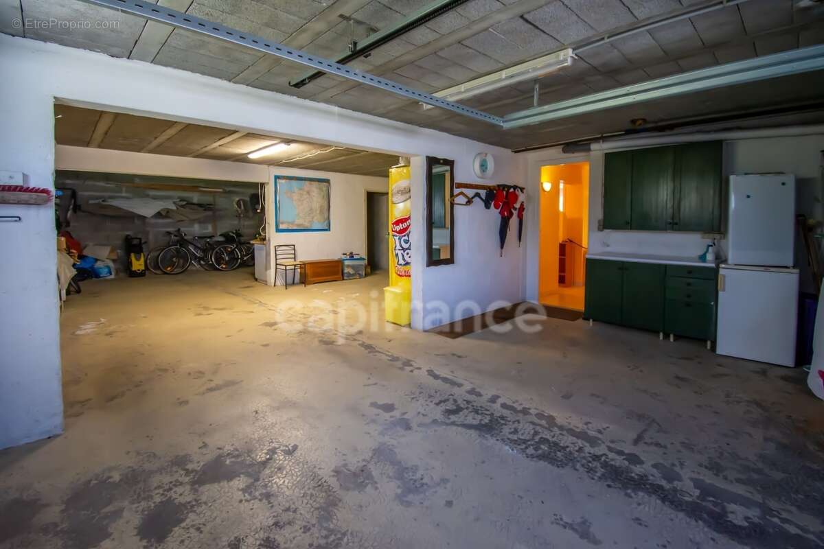 Vaux-sur-mer – maison 160 m² avec piscine, à proximité de pontaillac - photo 23