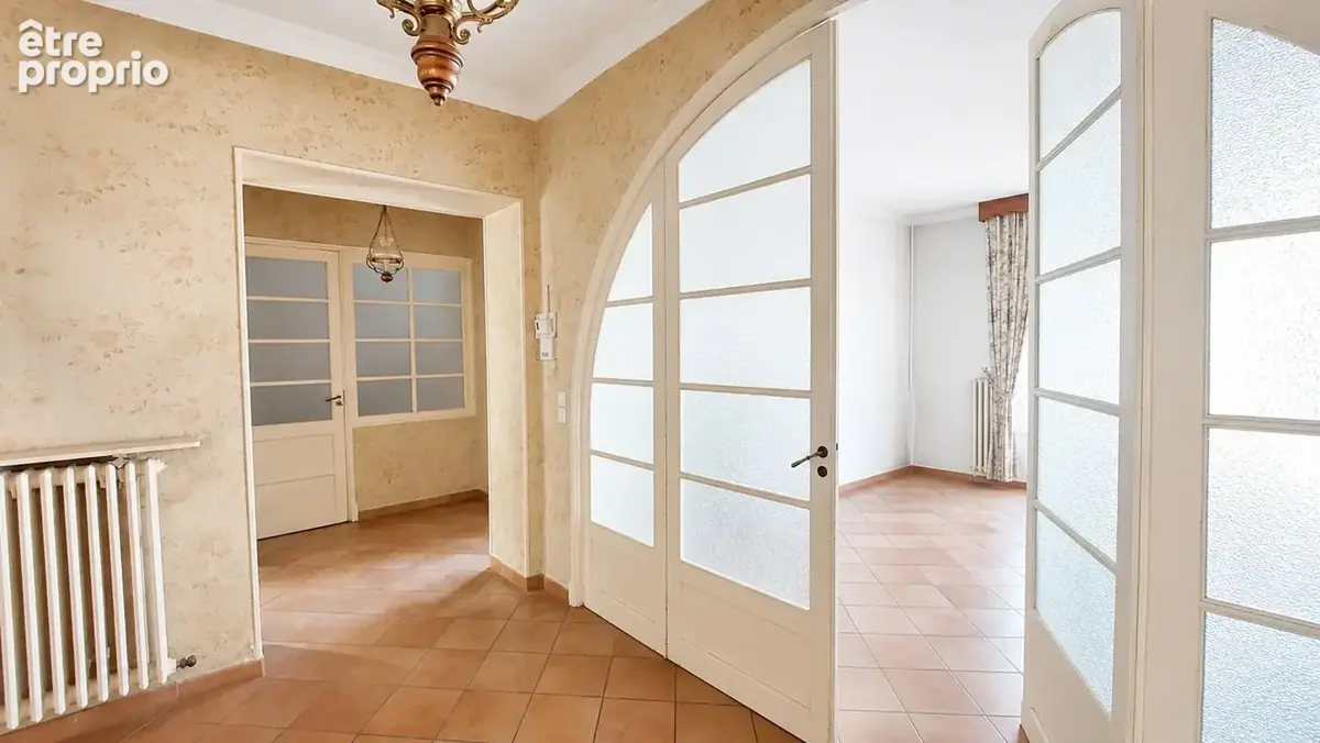 Maison de ville, 4 chambres+1 bureau  avec jardin et garage - photo 2