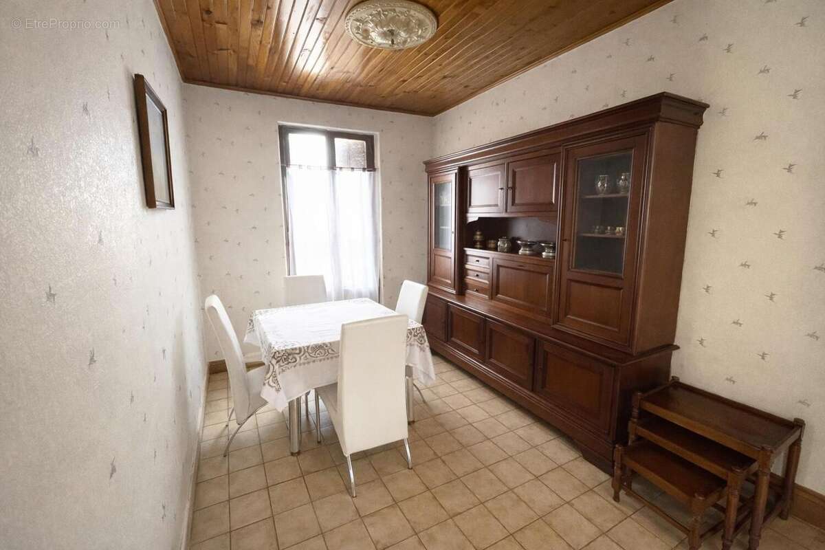 Maison 101 m² à Vaulx-En-Velin  - photo 4