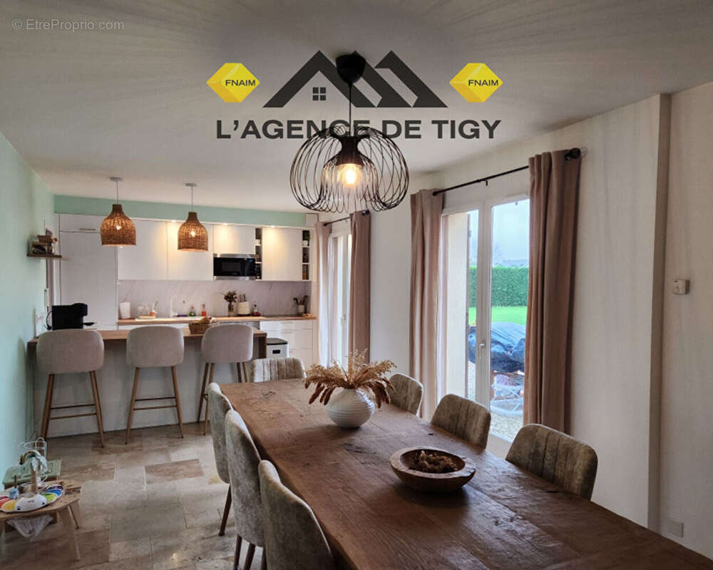 Maison à NEUVY-EN-SULLIAS