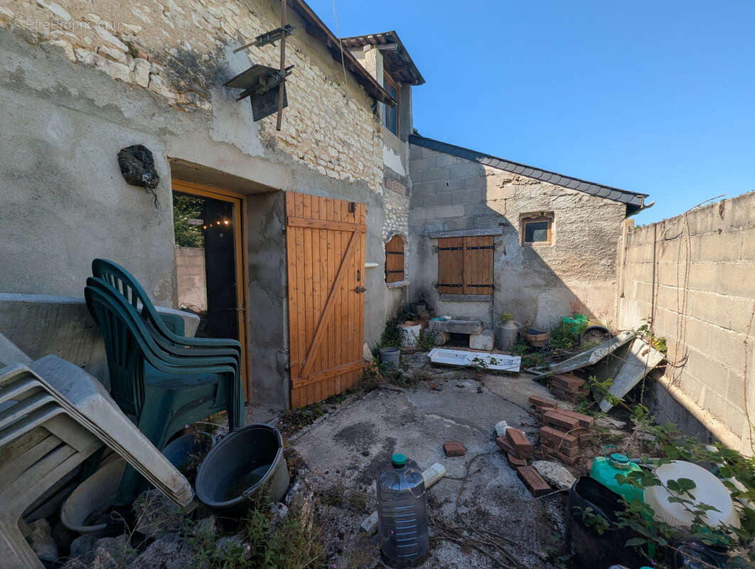 Maison à CORQUILLEROY