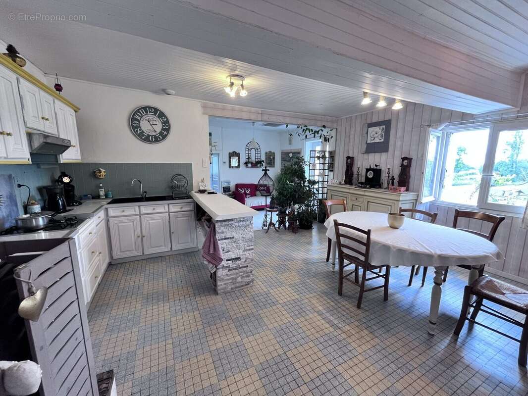 Maison à SAINT-JULIEN-D'EYMET