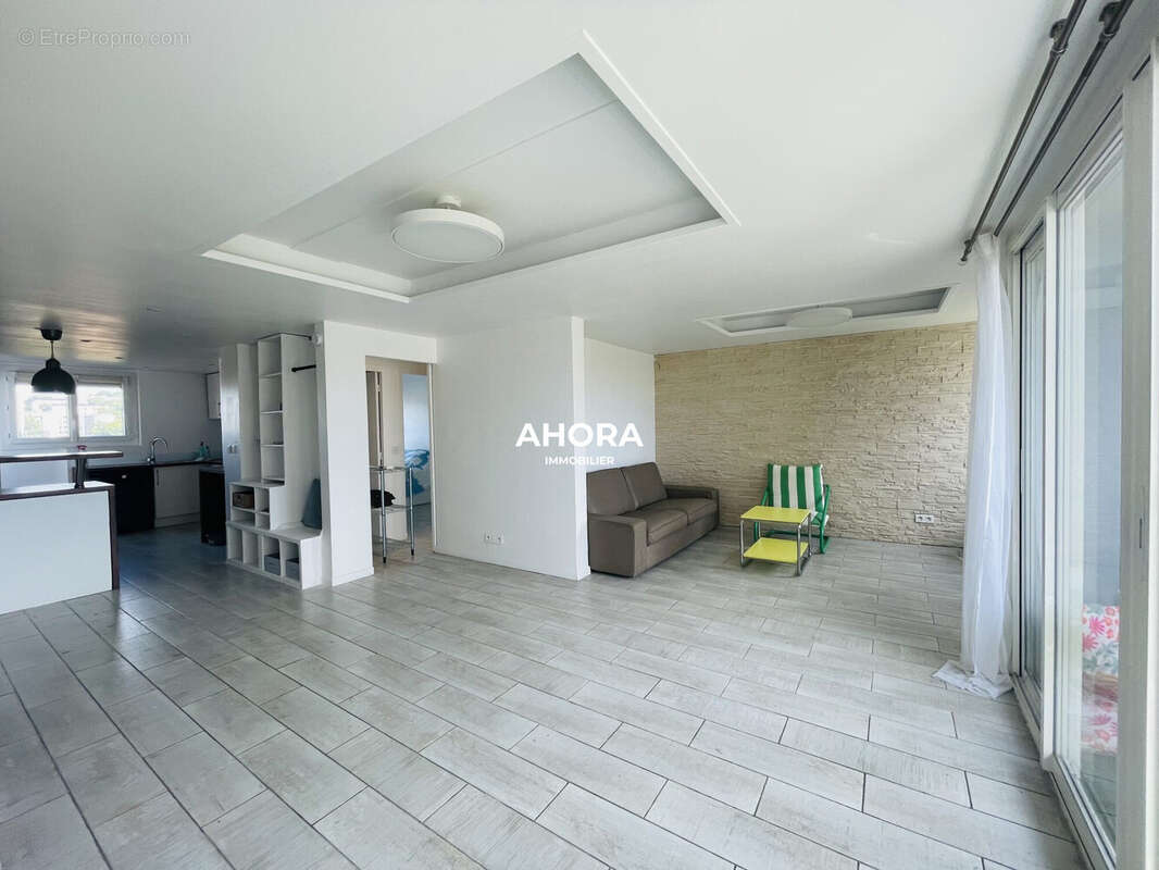 Appartement à MARSEILLE-11E
