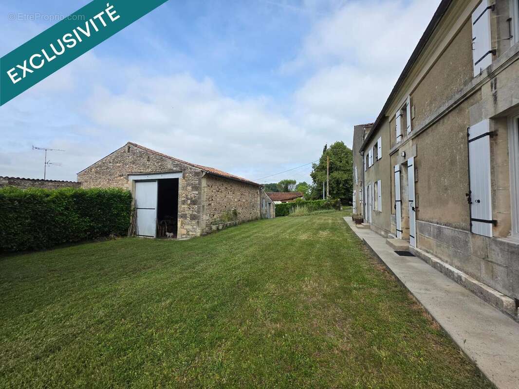 Maison 96 m² à Dompierre-Sur-Charente  - photo 2