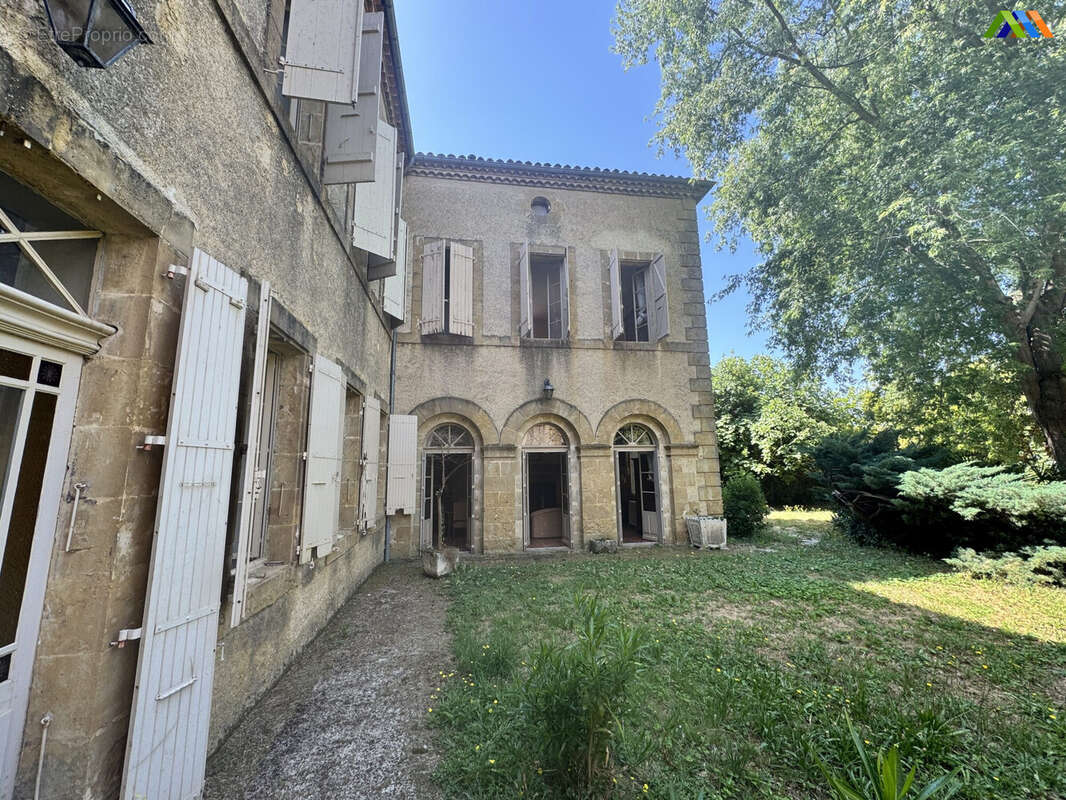 towxn mansion Mirande