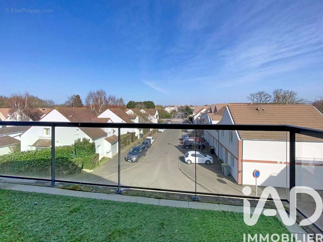 Photo 4 - Appartement à VOISINS-LE-BRETONNEUX